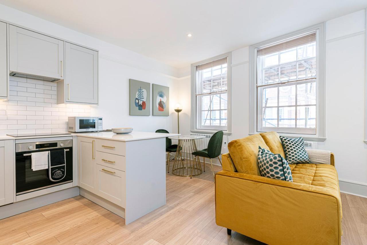 Stylish 1 Bed Flats In Soho, Next To Piccadilly Circus And Trafalgar Square London Kültér fotó