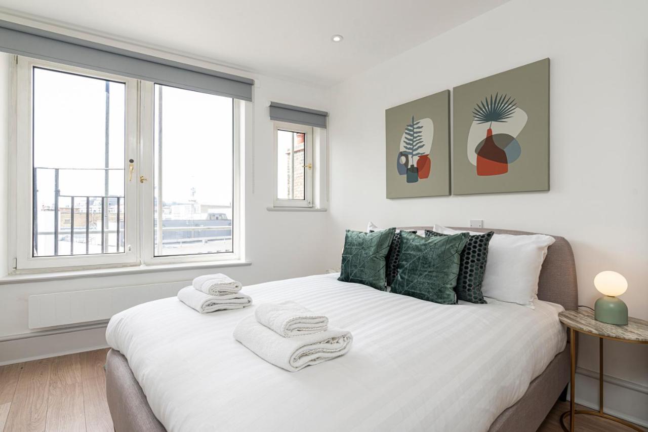 Stylish 1 Bed Flats In Soho, Next To Piccadilly Circus And Trafalgar Square London Kültér fotó