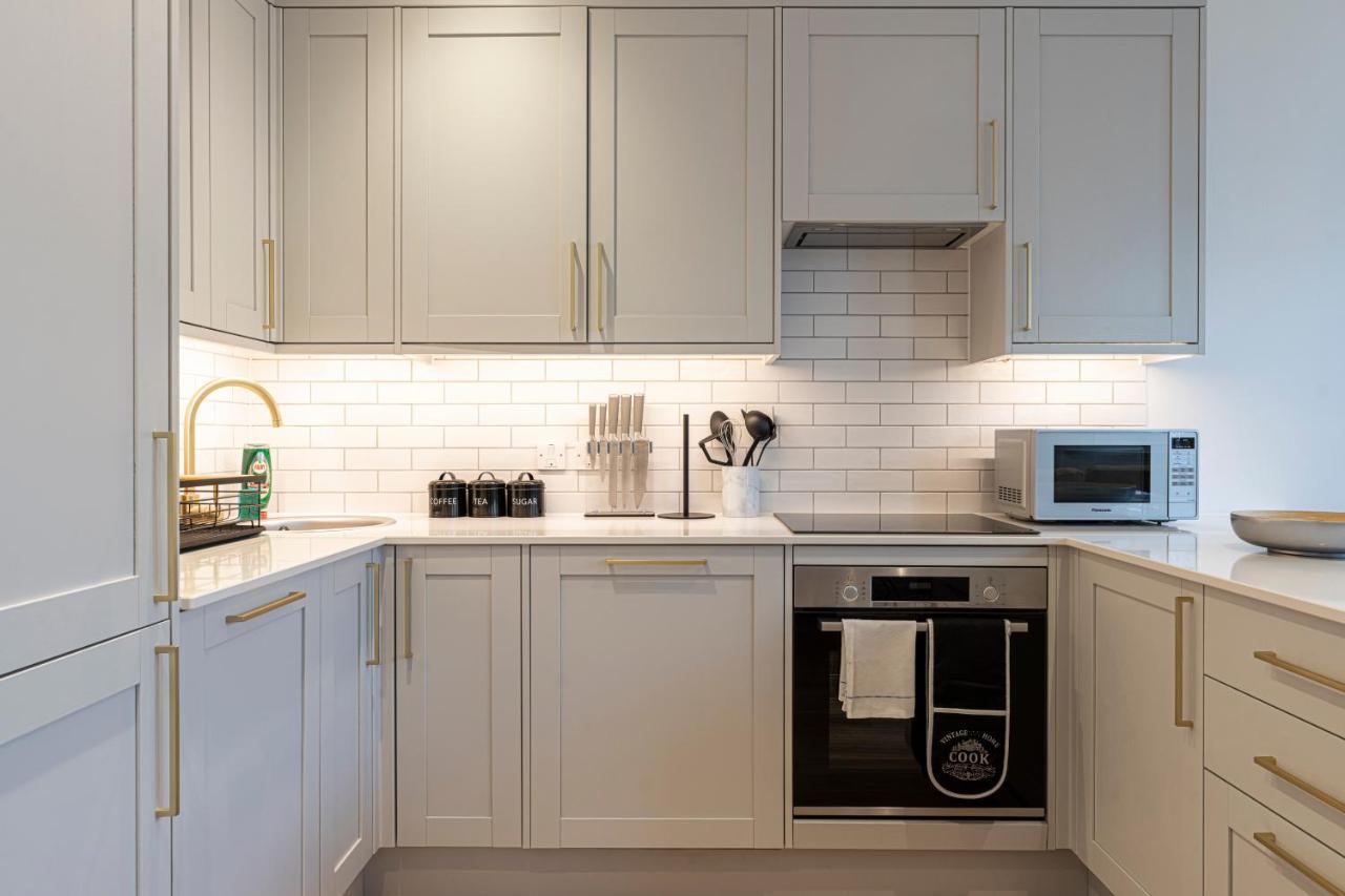 Stylish 1 Bed Flats In Soho, Next To Piccadilly Circus And Trafalgar Square London Kültér fotó