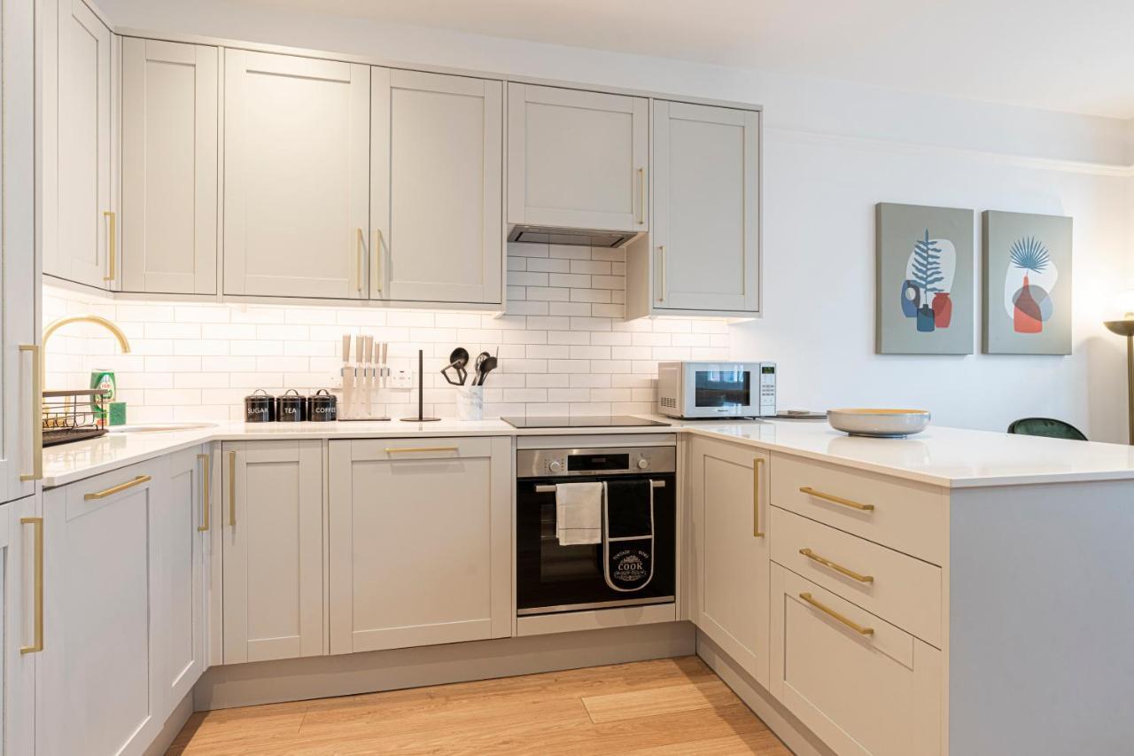 Stylish 1 Bed Flats In Soho, Next To Piccadilly Circus And Trafalgar Square London Kültér fotó