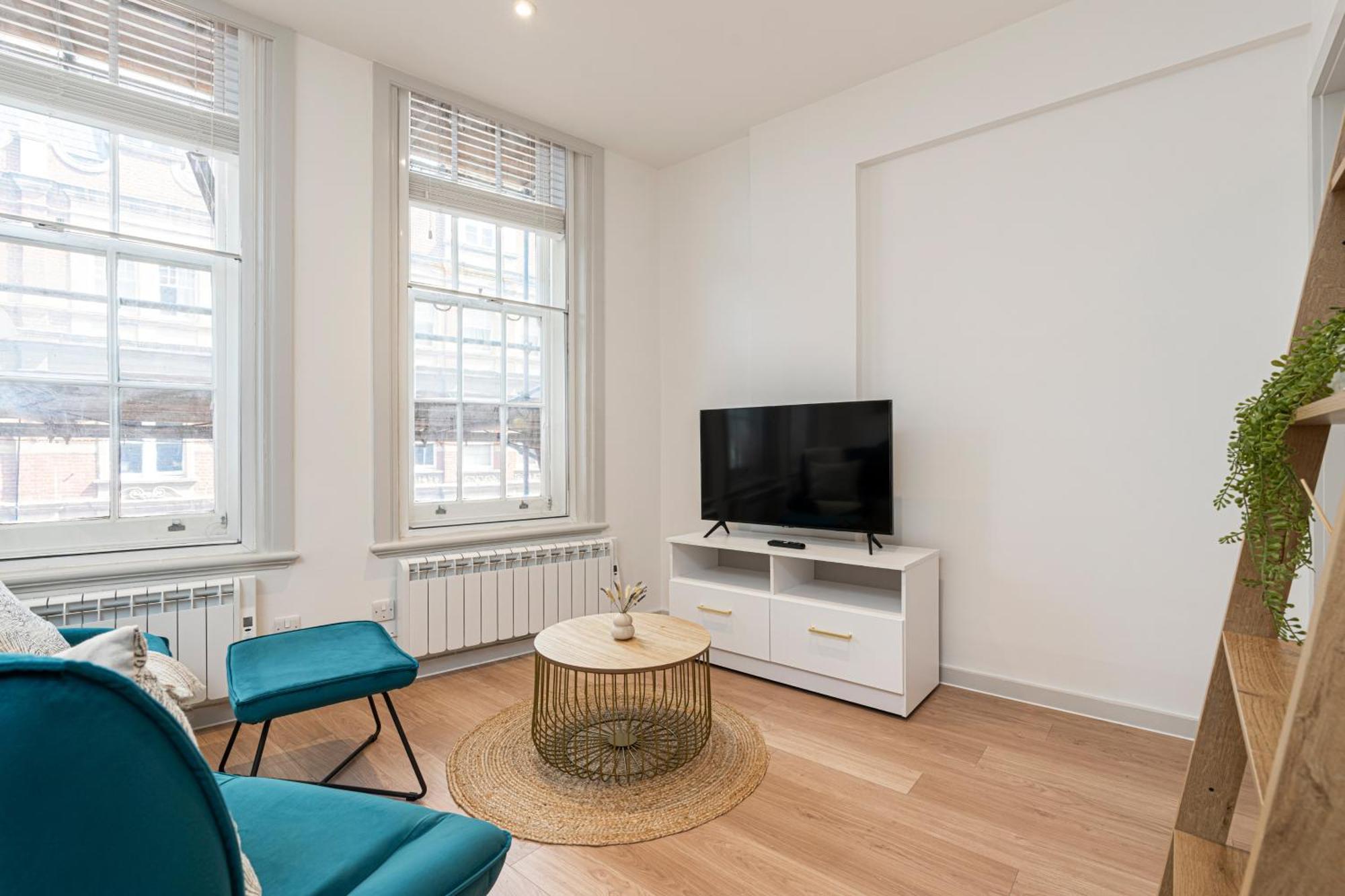 Stylish 1 Bed Flats In Soho, Next To Piccadilly Circus And Trafalgar Square London Kültér fotó