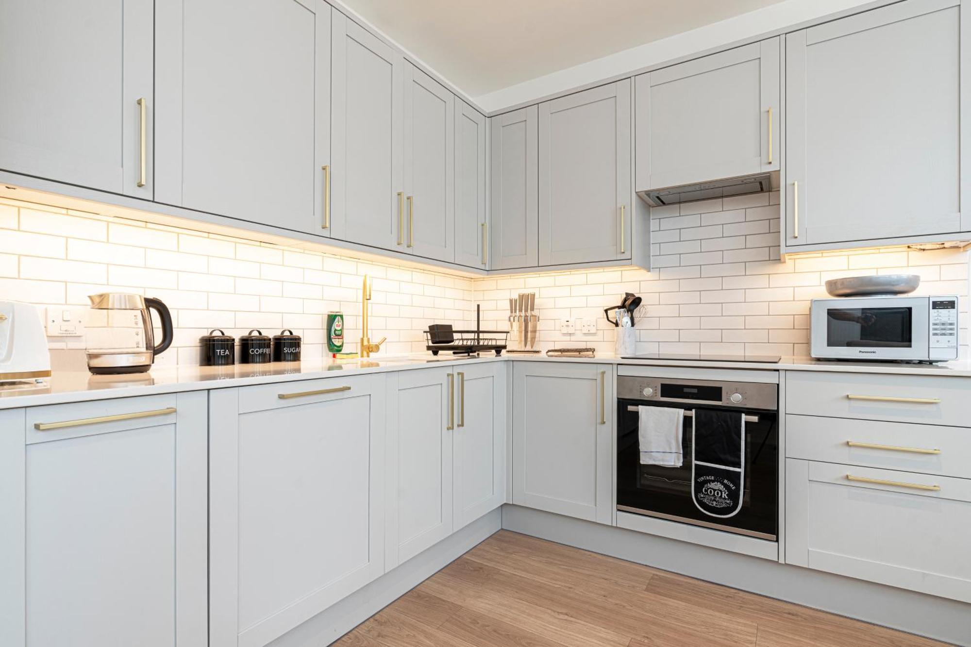 Stylish 1 Bed Flats In Soho, Next To Piccadilly Circus And Trafalgar Square London Kültér fotó