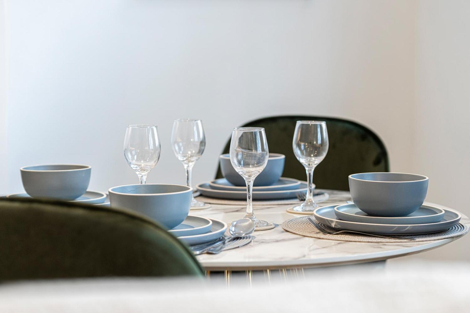 Stylish 1 Bed Flats In Soho, Next To Piccadilly Circus And Trafalgar Square London Kültér fotó