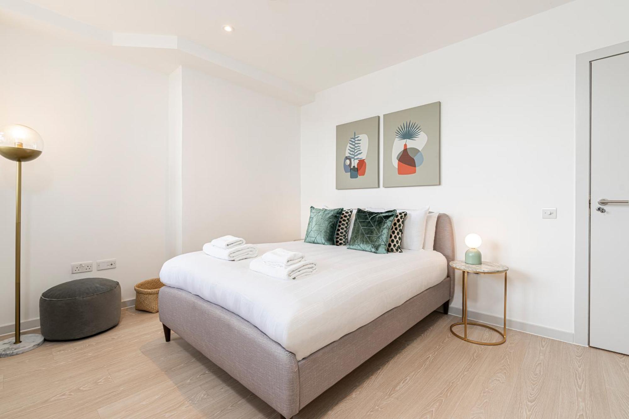 Stylish 1 Bed Flats In Soho, Next To Piccadilly Circus And Trafalgar Square London Kültér fotó