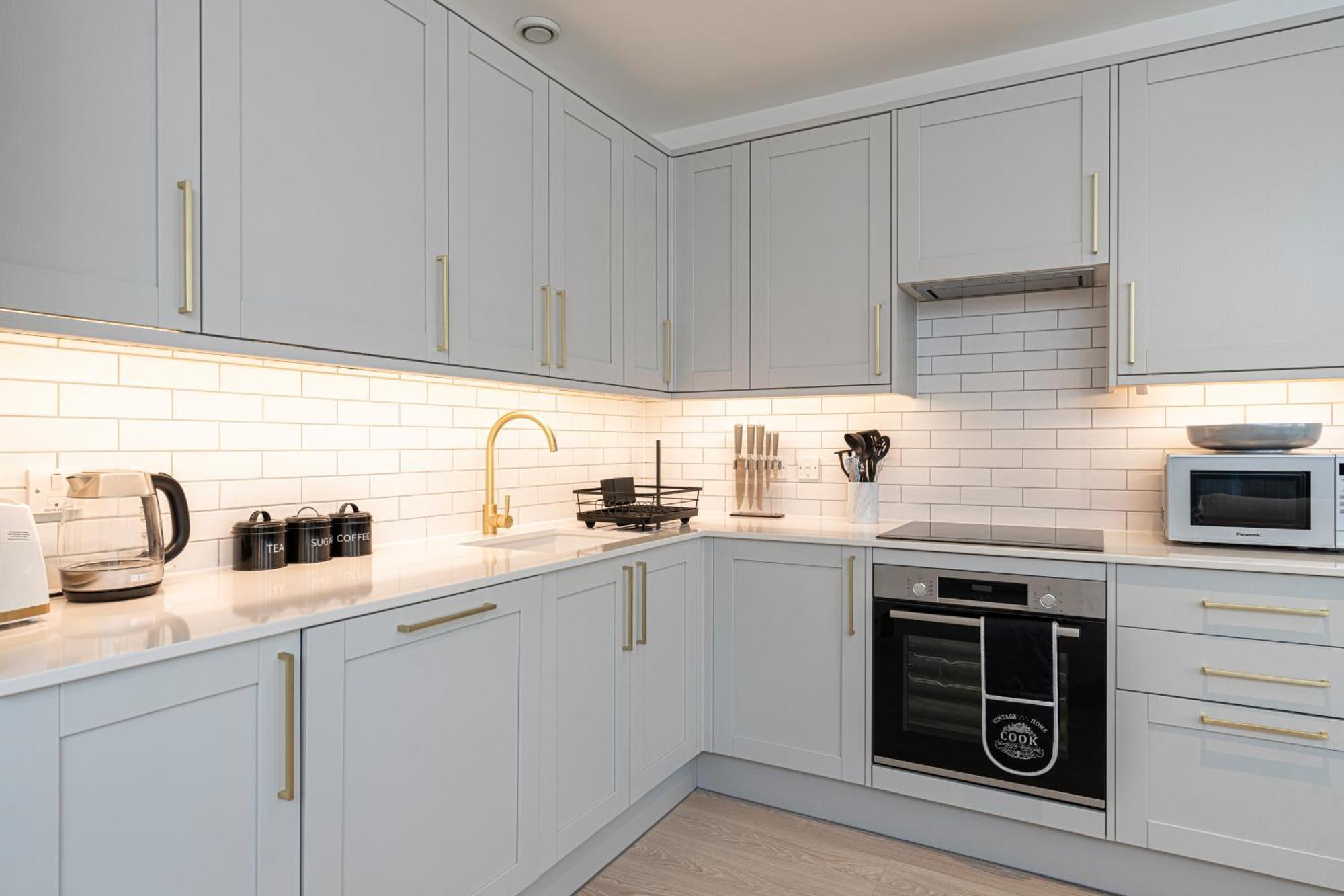 Stylish 1 Bed Flats In Soho, Next To Piccadilly Circus And Trafalgar Square London Kültér fotó
