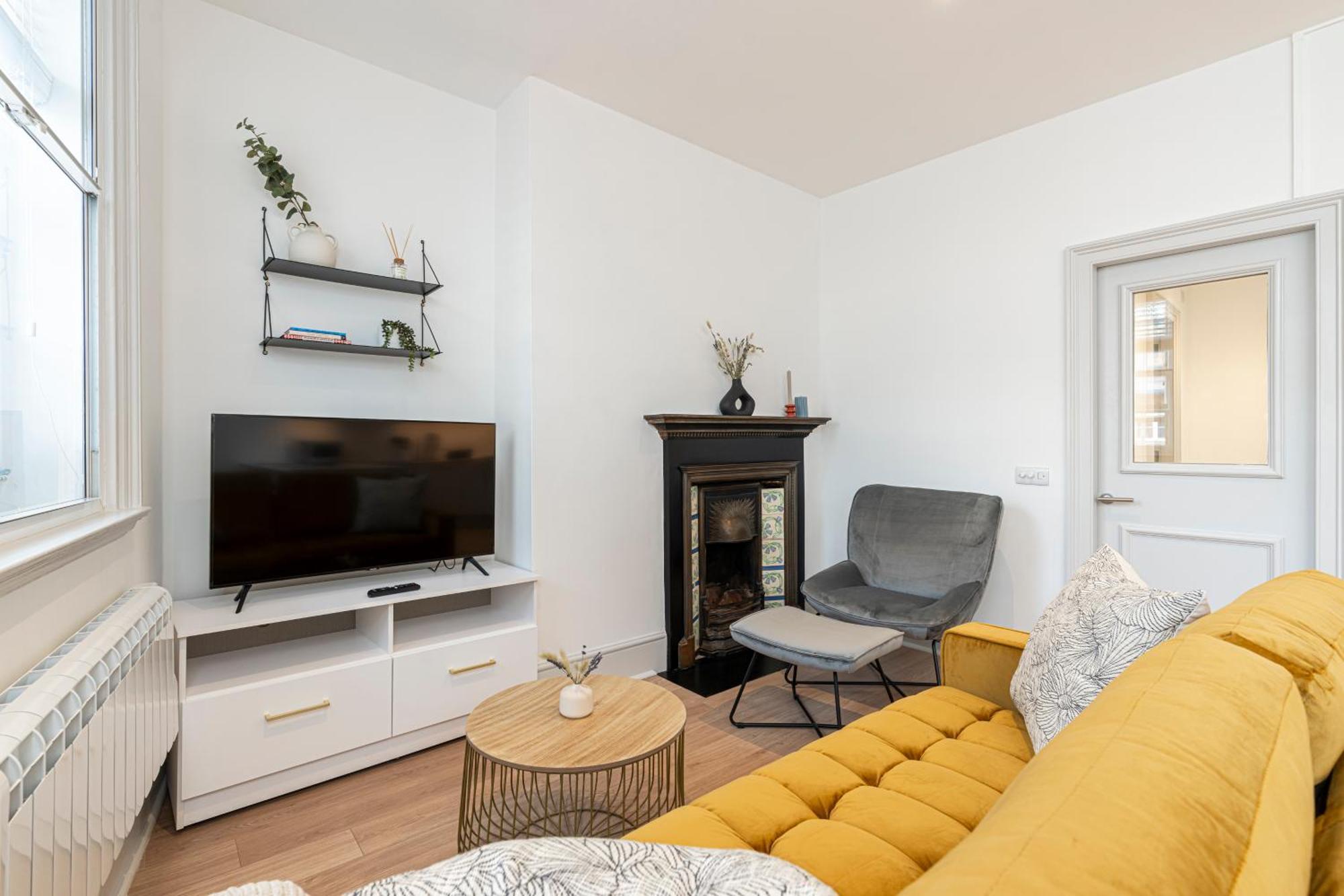 Stylish 1 Bed Flats In Soho, Next To Piccadilly Circus And Trafalgar Square London Kültér fotó